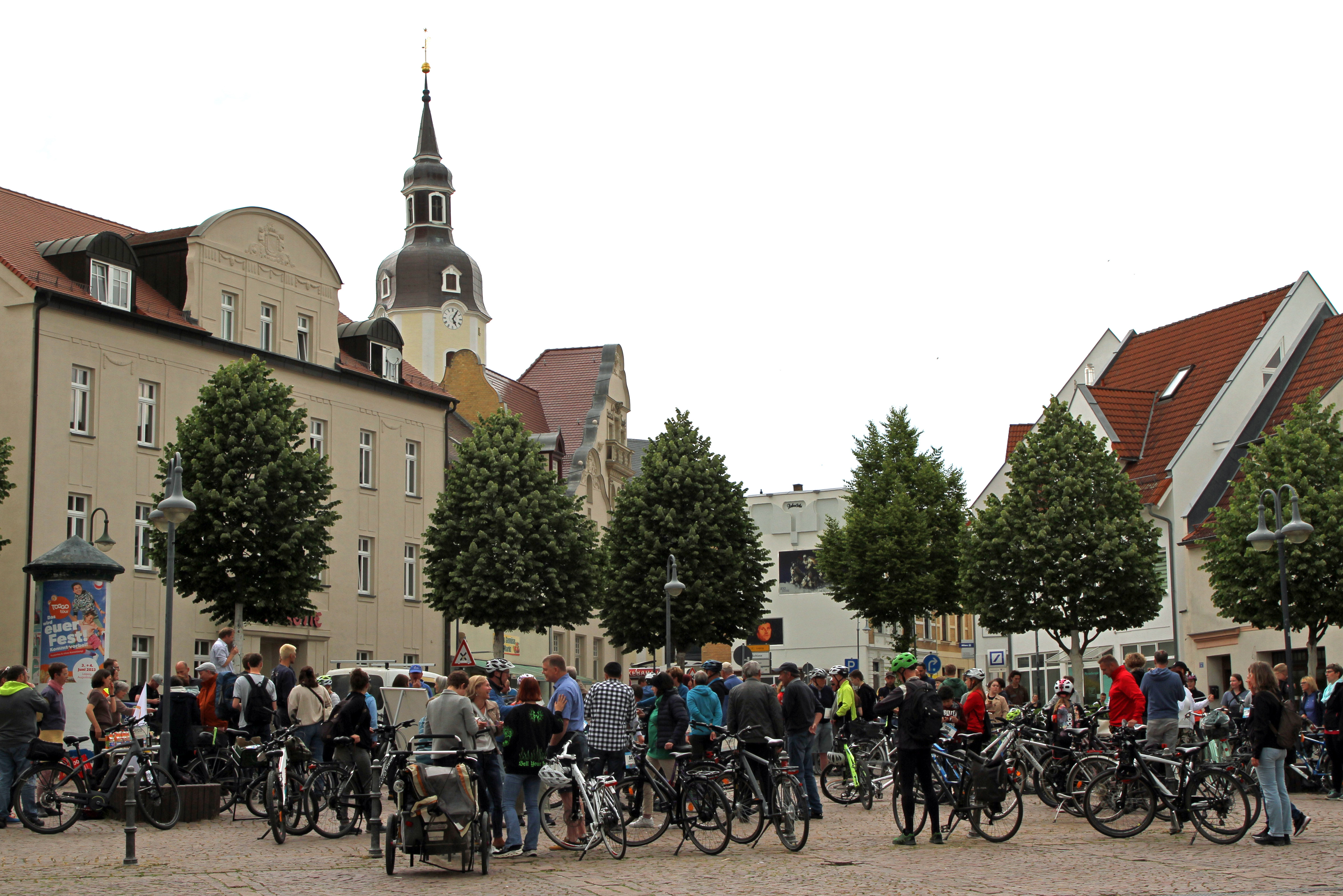 Rekordversuch zur Fahrradkette am 2.6.2023 in Taucha