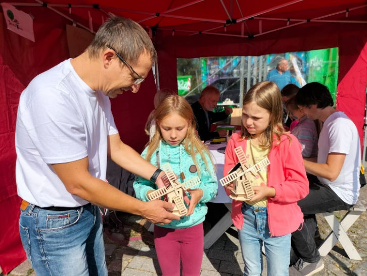 Solar-Spielzeug-Basteln: Unser Stand