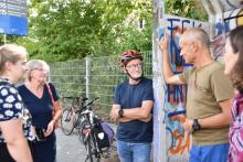 Nach der kleinen Radtour zum Thema Schüler*innen-Radverkehr vor dem Tauchaer Gymnasium.